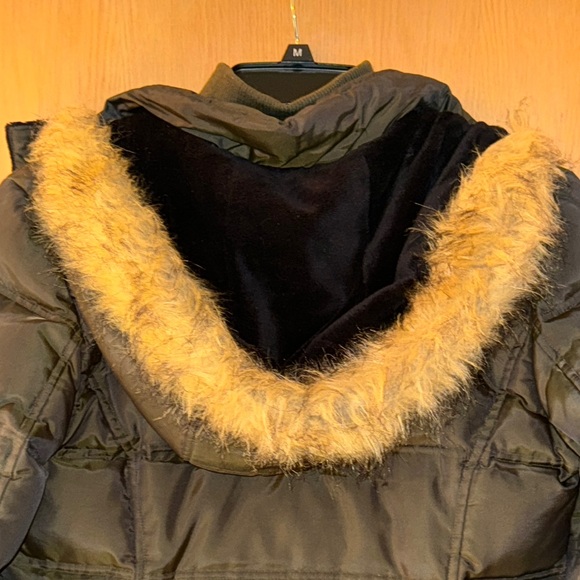 Green Puffer Jacket with Faux Fur Hood - Picture 11 of 12
